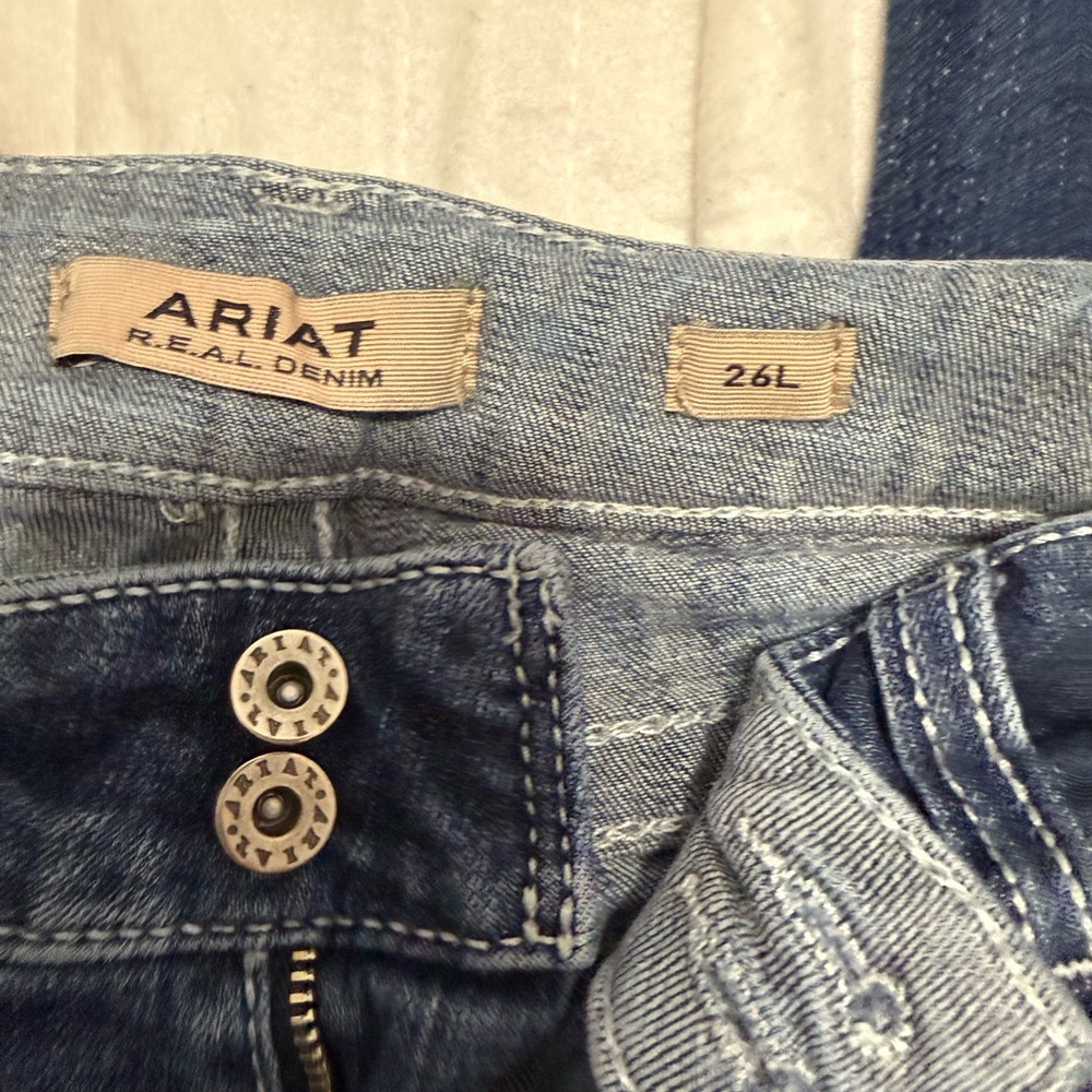 Ariat R.E.A.L Light Blue Denim Jeans